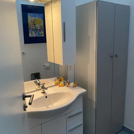 Wohlfuehlen Im Ehemaligen Heuboden Apartment Broeckel